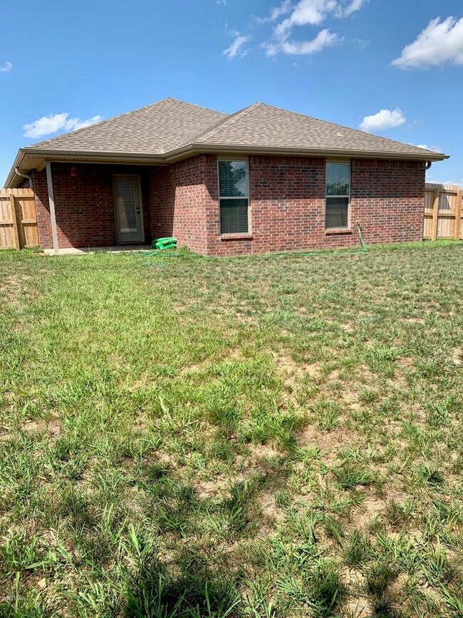 Building Photo - 4340 E 23rd St