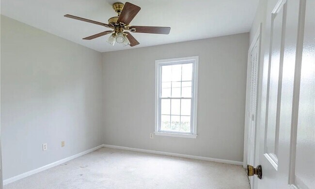 Building Photo - 3830 Perthshire Ln