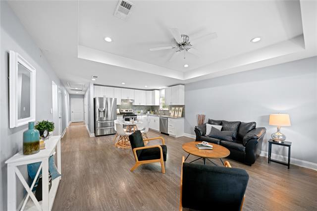 Building Photo - 1228 Jones St