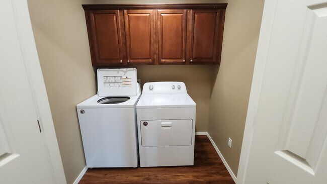 Building Photo - 2002 S Frankfort Ave