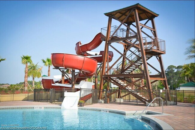 Building Photo - Sawgrass Lakes