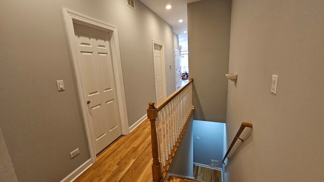 Building Photo - 509 N Hartland Ct