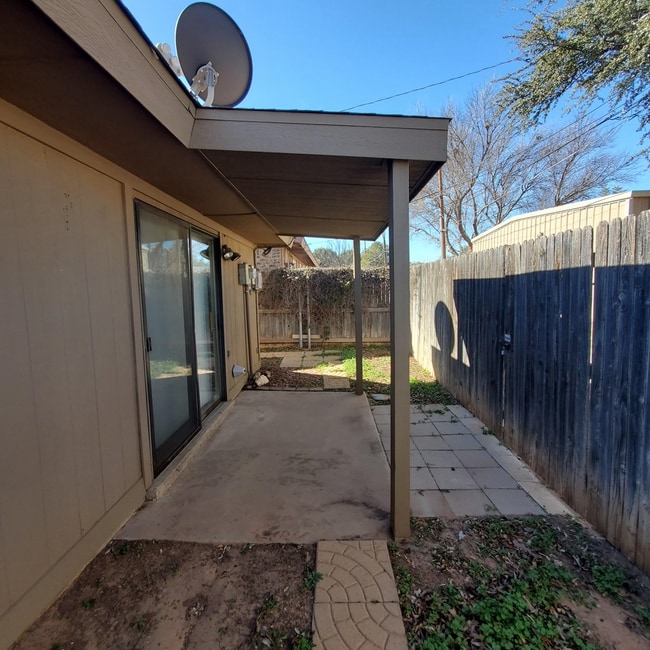 Building Photo - 6321 Alta Vista Rd