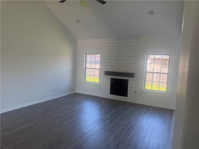 Building Photo - 3518 Montpilier Pl