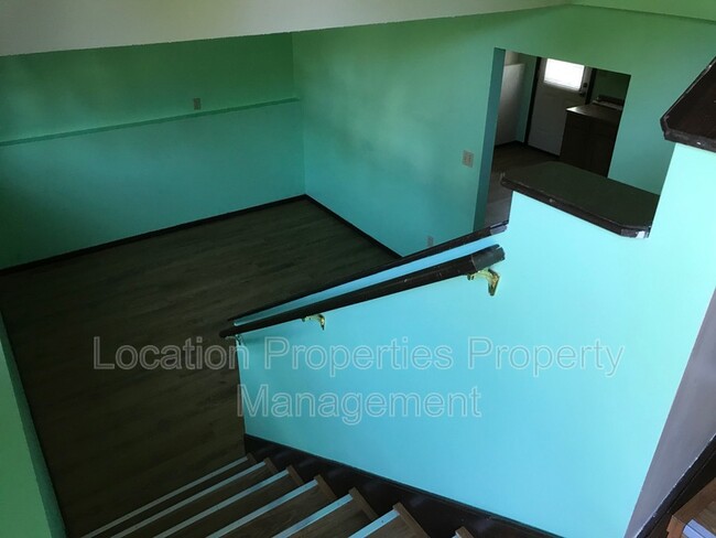 Building Photo - 1304 Randall Rd