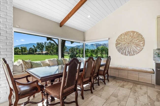 Building Photo - 48731 San Vicente St