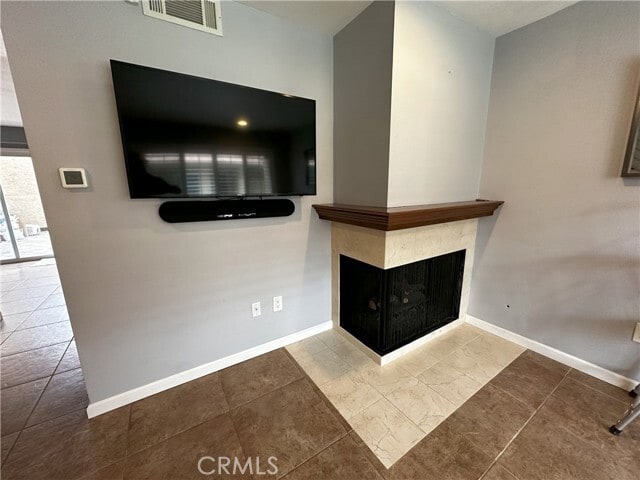 Building Photo - 18598 Creek