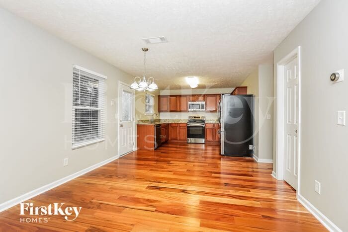 Building Photo - 322 Elderberry Way