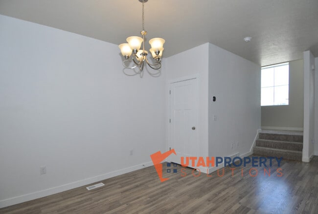 Building Photo - 14927 S Thunder Horse Ln