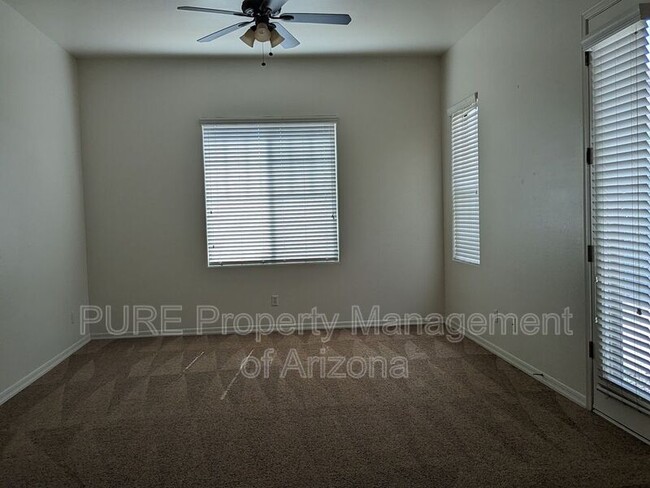 Building Photo - 1457 W Flamingo Dr