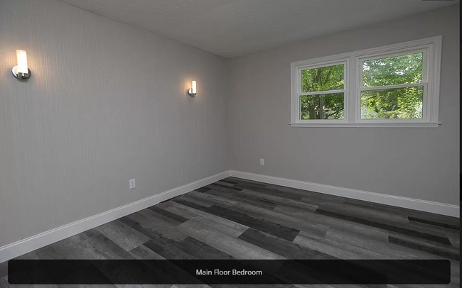 Building Photo - 8 18th Ave SW