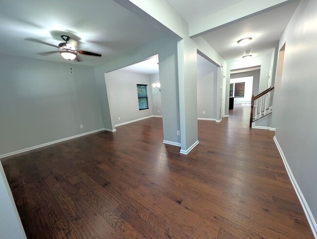 Building Photo - Stunning 2 Story Home Located in The Settlements at Withrow Downs Community!