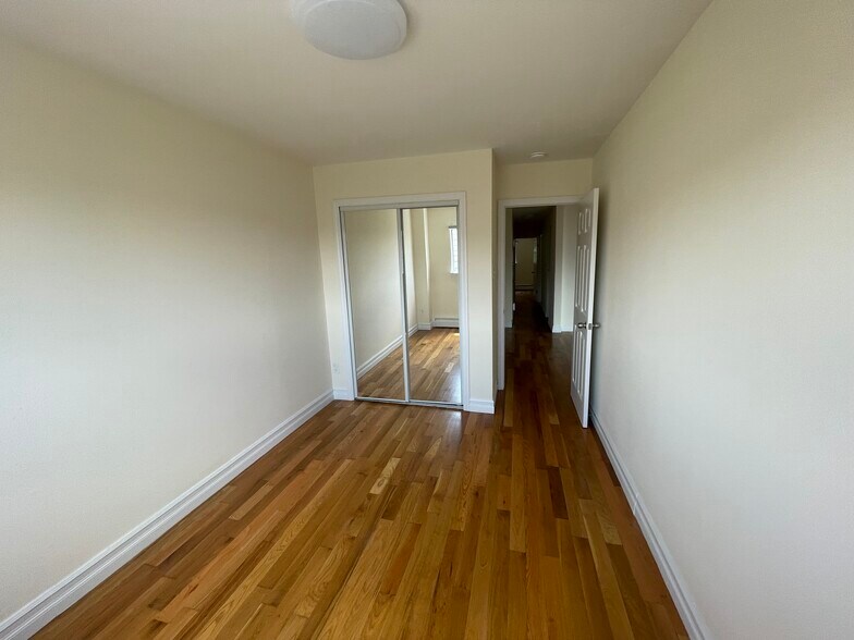 Building Photo - 2744 Johnson Ave