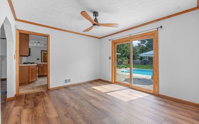 Building Photo - Rancher with a Pool