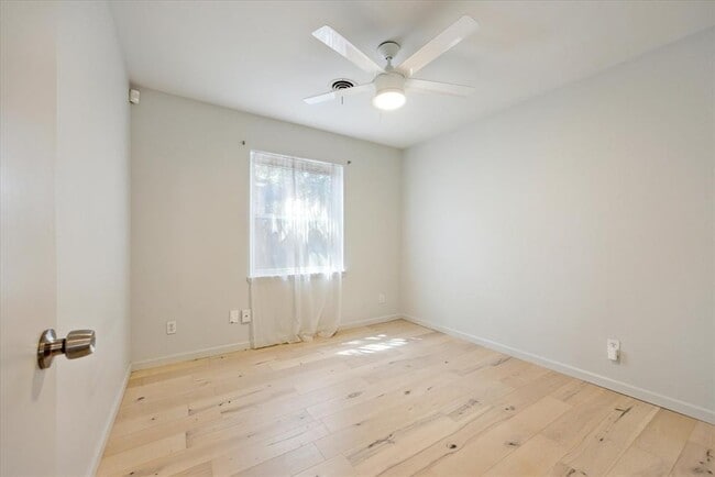 Building Photo - 6716 Haney Dr