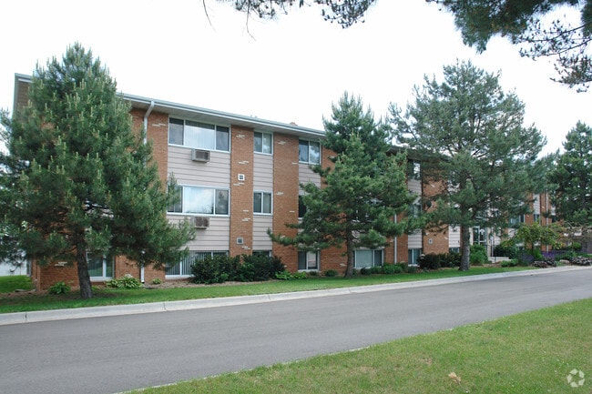 Primary Photo - Country Inn West