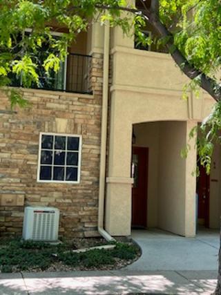 Building Photo - 1703 Whitehall Dr