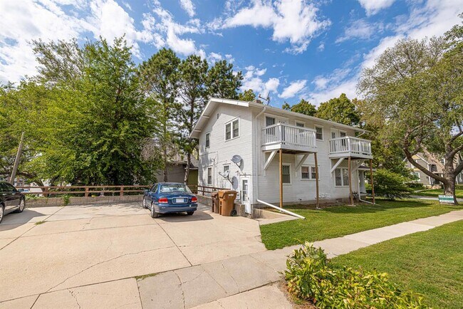 Building Photo - 4641 Stockwell St