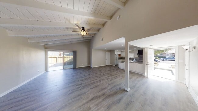 Building Photo - Newly Remodeled 4BD/2BA