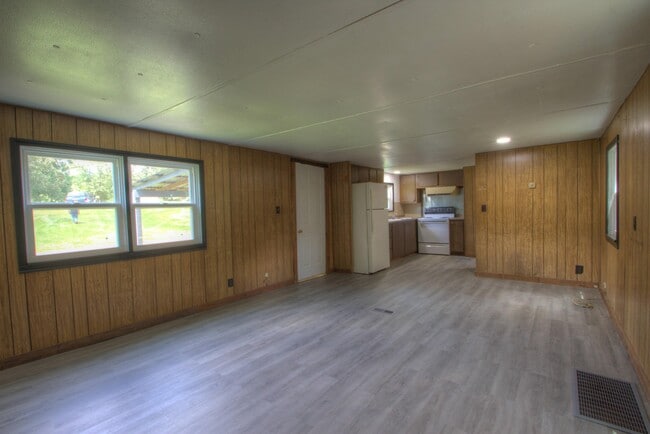 Building Photo - 205 MC 486 Lot 17