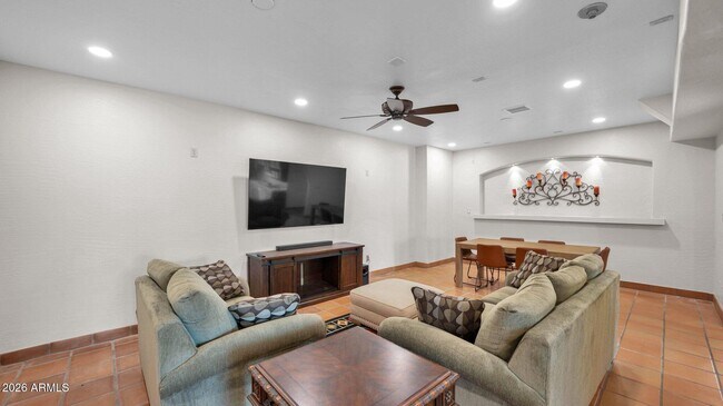 Building Photo - 10845 N Pinto Dr