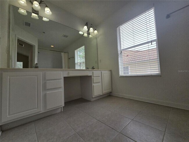 Building Photo - 3542 Shallot Dr