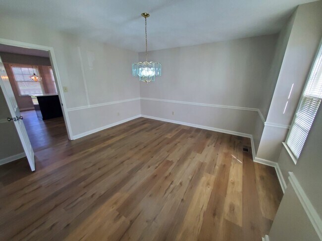Building Photo - 6407 Thistle Ln NW