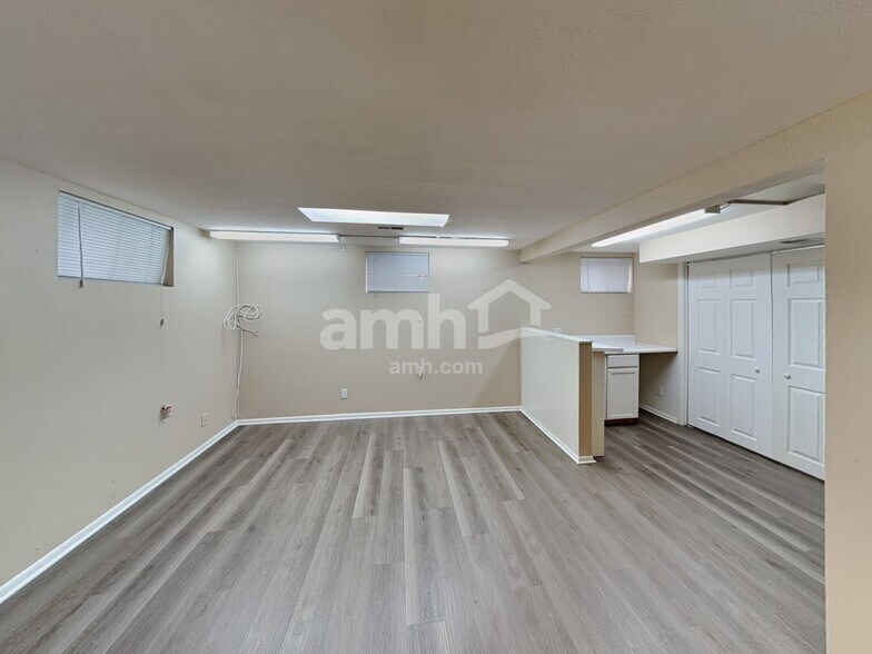 Building Photo - 7585 Estes St