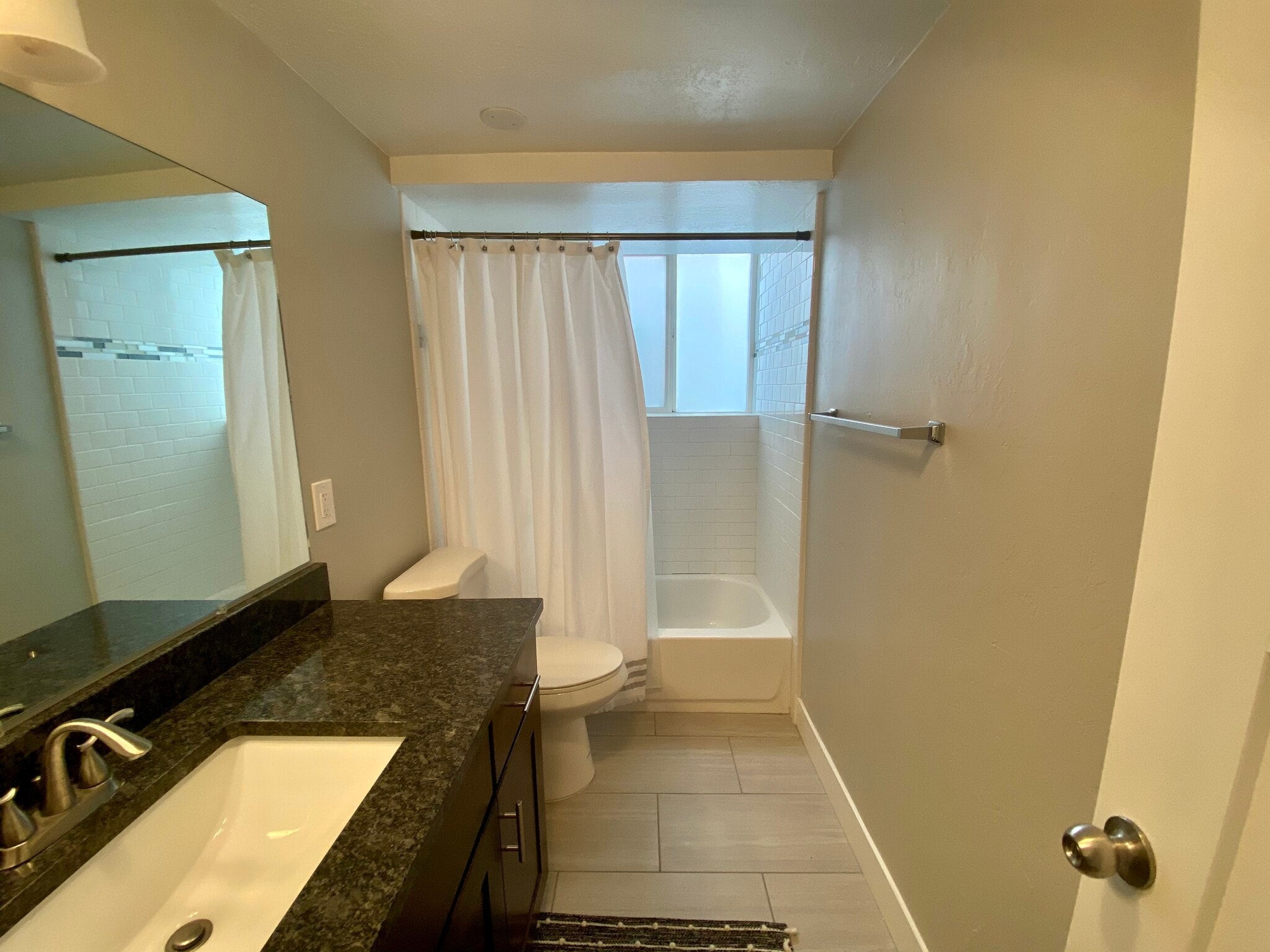 Building Photo - 429 W 2700 S