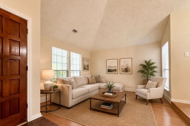Building Photo - 11746 Plumbrook Dr