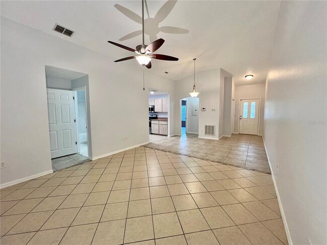 Building Photo - 7469 Pond Cir