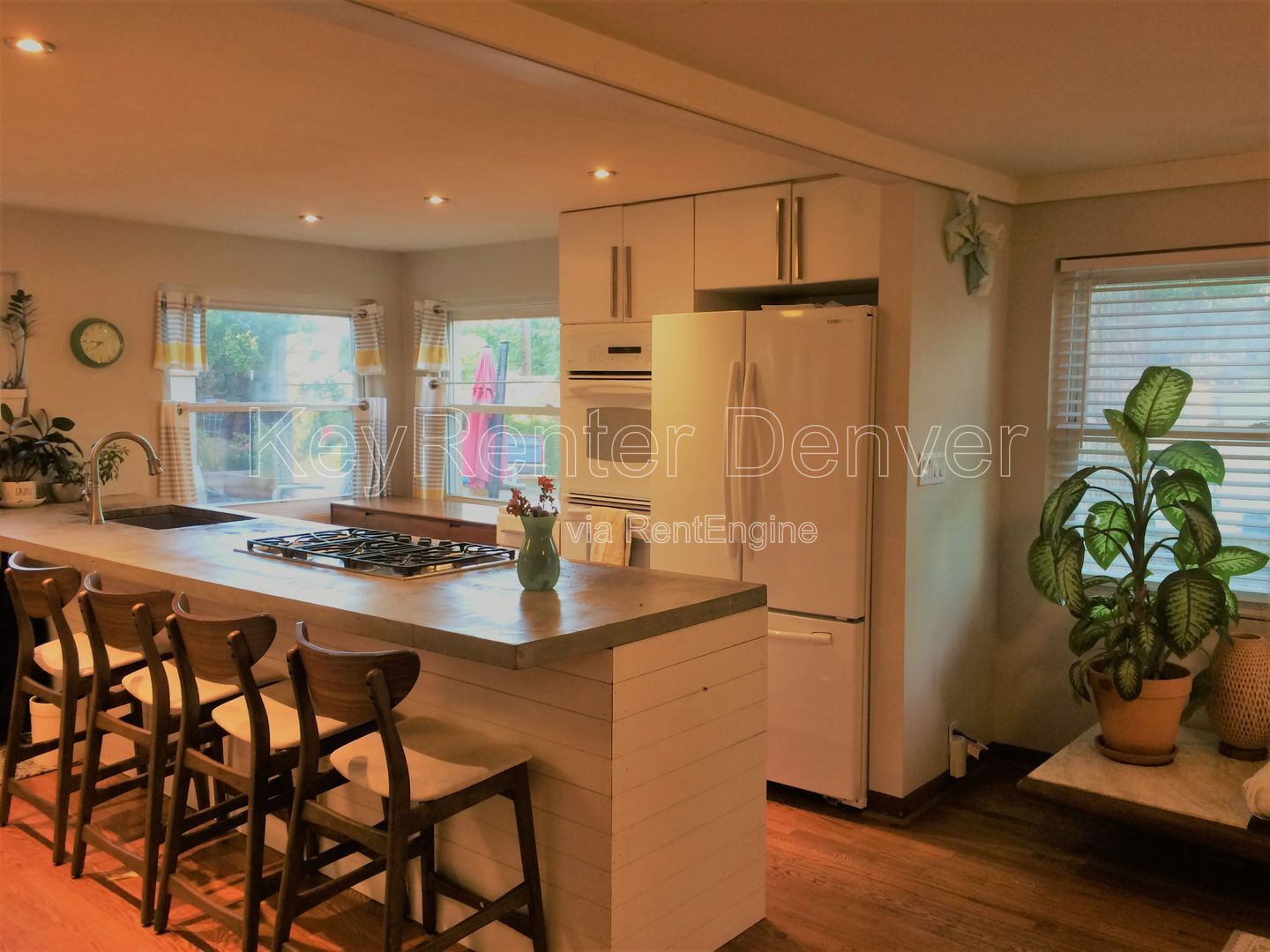 Building Photo - 5306 W Kentucky Ave