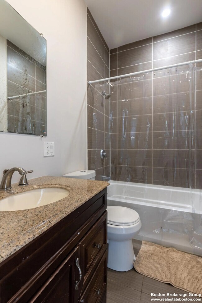 Building Photo - 89 Cedar St