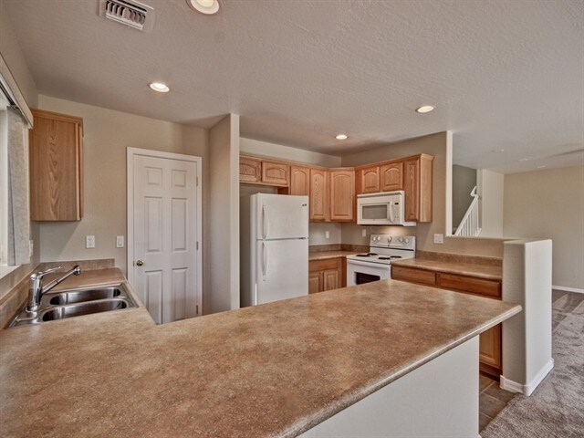 Building Photo - 11229 W Mariposa Dr