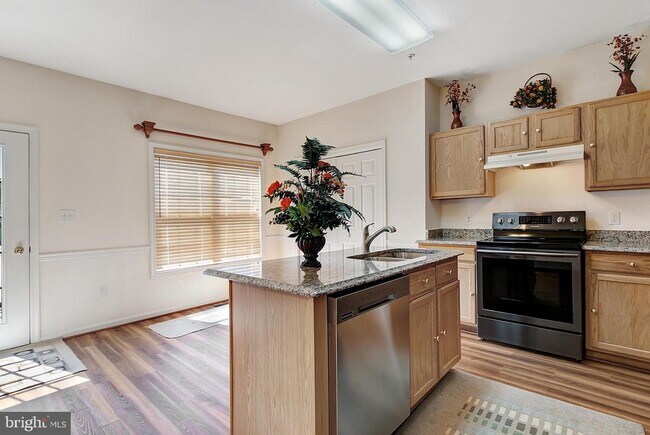 Building Photo - 3357 Sonia Trail