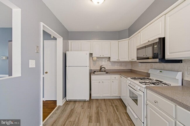 Building Photo - 4402 23rd Pkwy