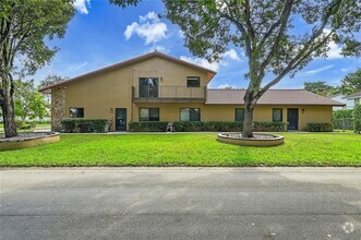 Building Photo - 1840 NW 93rd Terrace