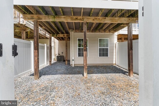 Building Photo - 7258 Mockingbird Cir