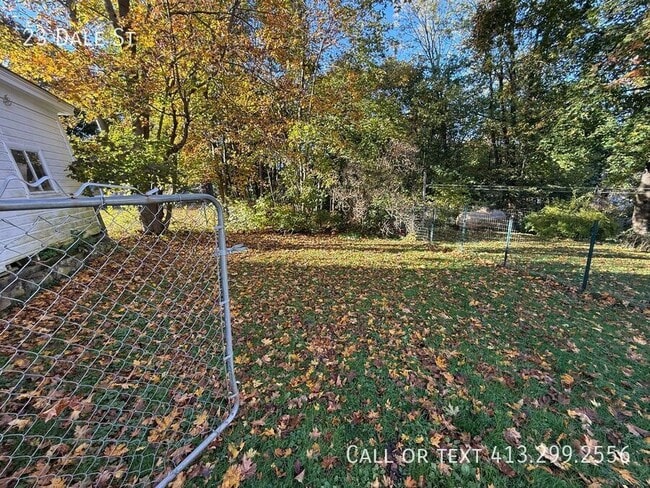 Building Photo - 23 Dale St