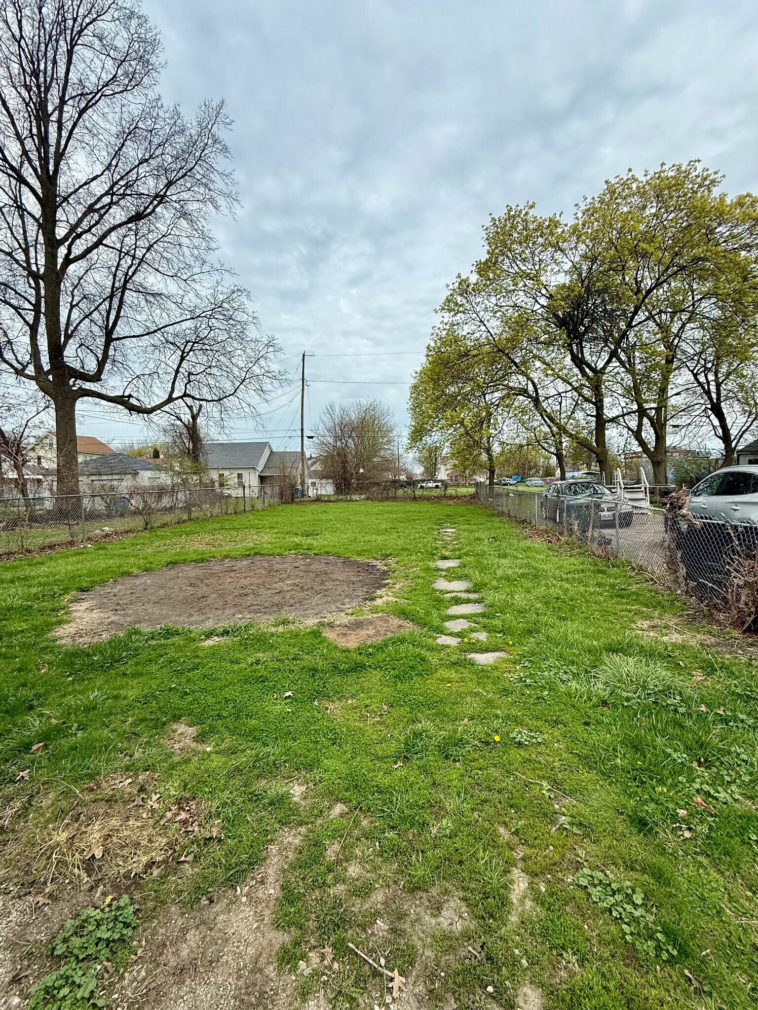 Building Photo - 220 W 15th St