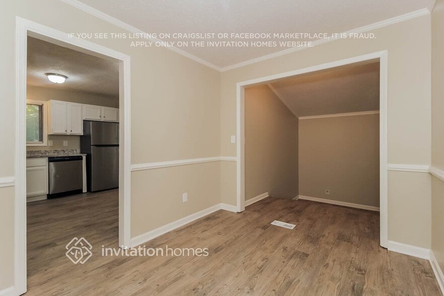 Building Photo - 5067 Cavalier Dr SE