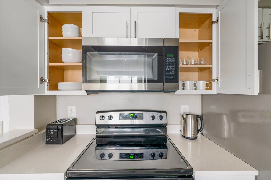 Building Photo - 2140 L St NW