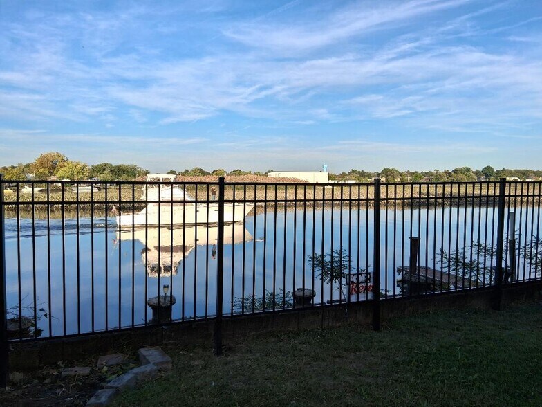 Walk out waterfront bulkhead - 53 Edgewater ave