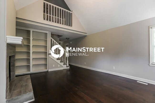 Building Photo - 4 Bedroom Pet-Friendly Home in LIBERTY, MO with Main Street Renewal