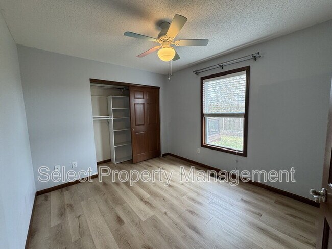 Building Photo - 1808 Noble Kinsmen Pl