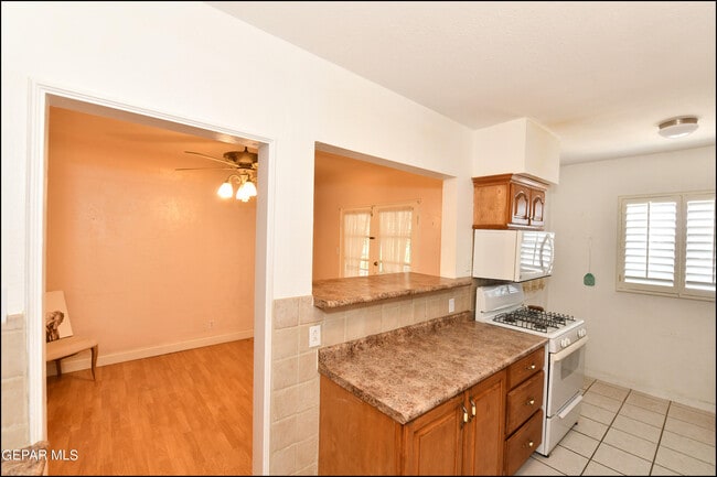 Building Photo - 4526 Bliss Ave