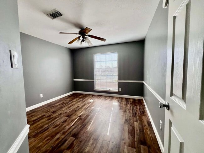 Building Photo - 19514 Azalea Valley Dr