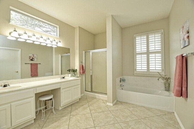 Building Photo - 202 Whippoorwill Cove