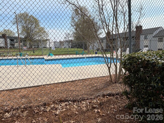 Building Photo - 11029 Harrowfield Rd