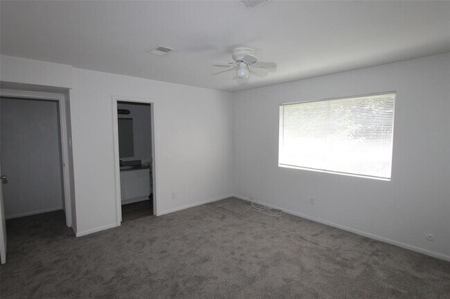 Building Photo - 6612 Tamar Dr